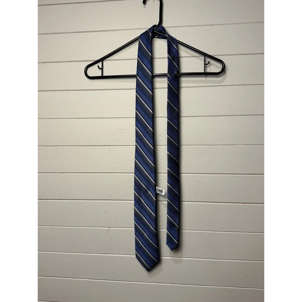 NWT! Platinum Designs Mens Blue Gray Stripe Silk‎ Blend Necktie  Washable Formal